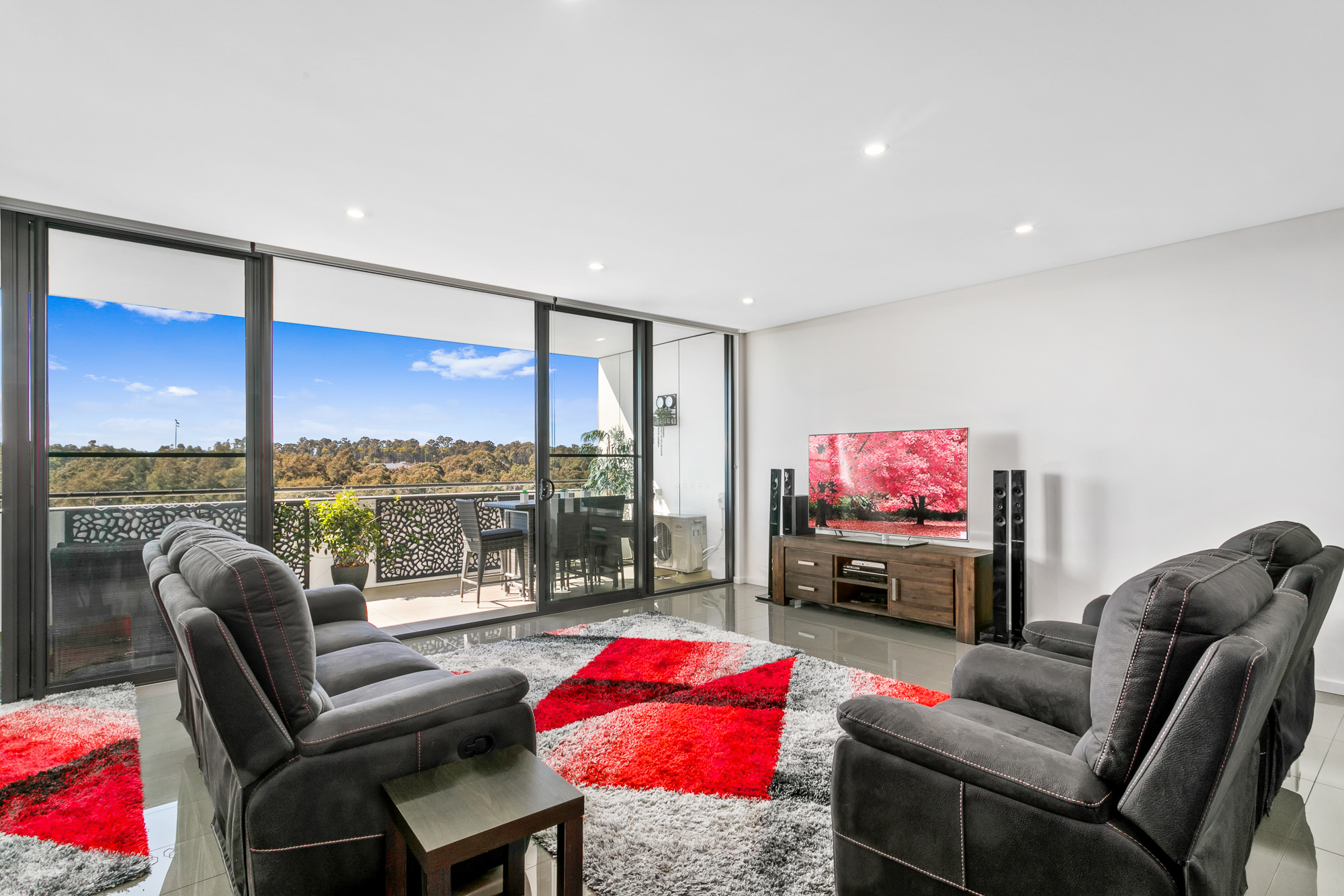 3 Bedrooms, Apartment, Sold , Caddies Boulevard, 2 Bathrooms, Listing ID 1321, Rouse Hill, NSW, Australia,