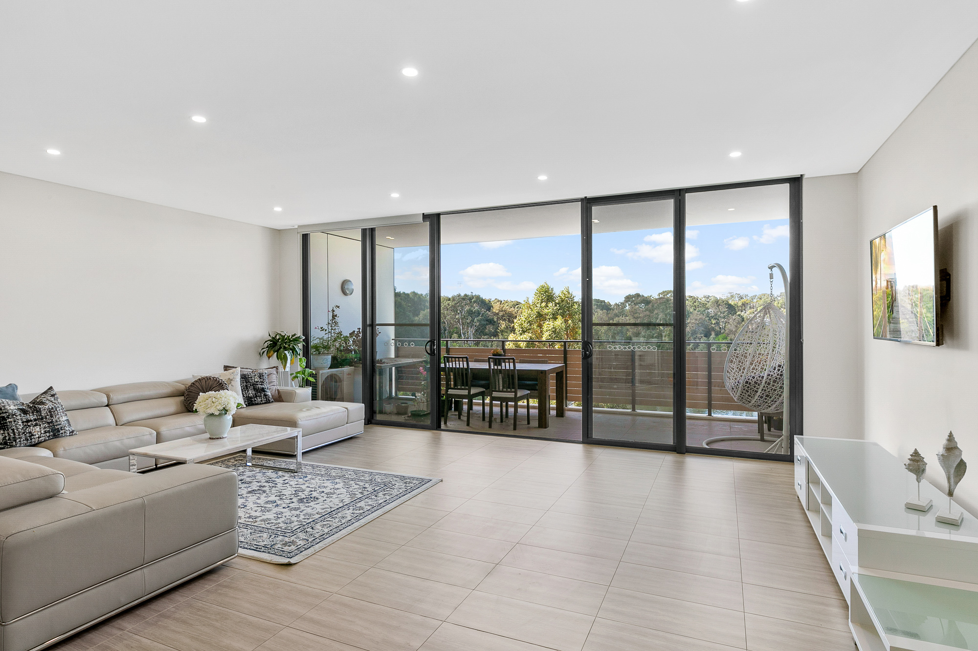 3 Bedrooms, Apartment, Sold , Caddies Boulevard, 2 Bathrooms, Listing ID 1326, Rouse Hill, NSW, Australia,