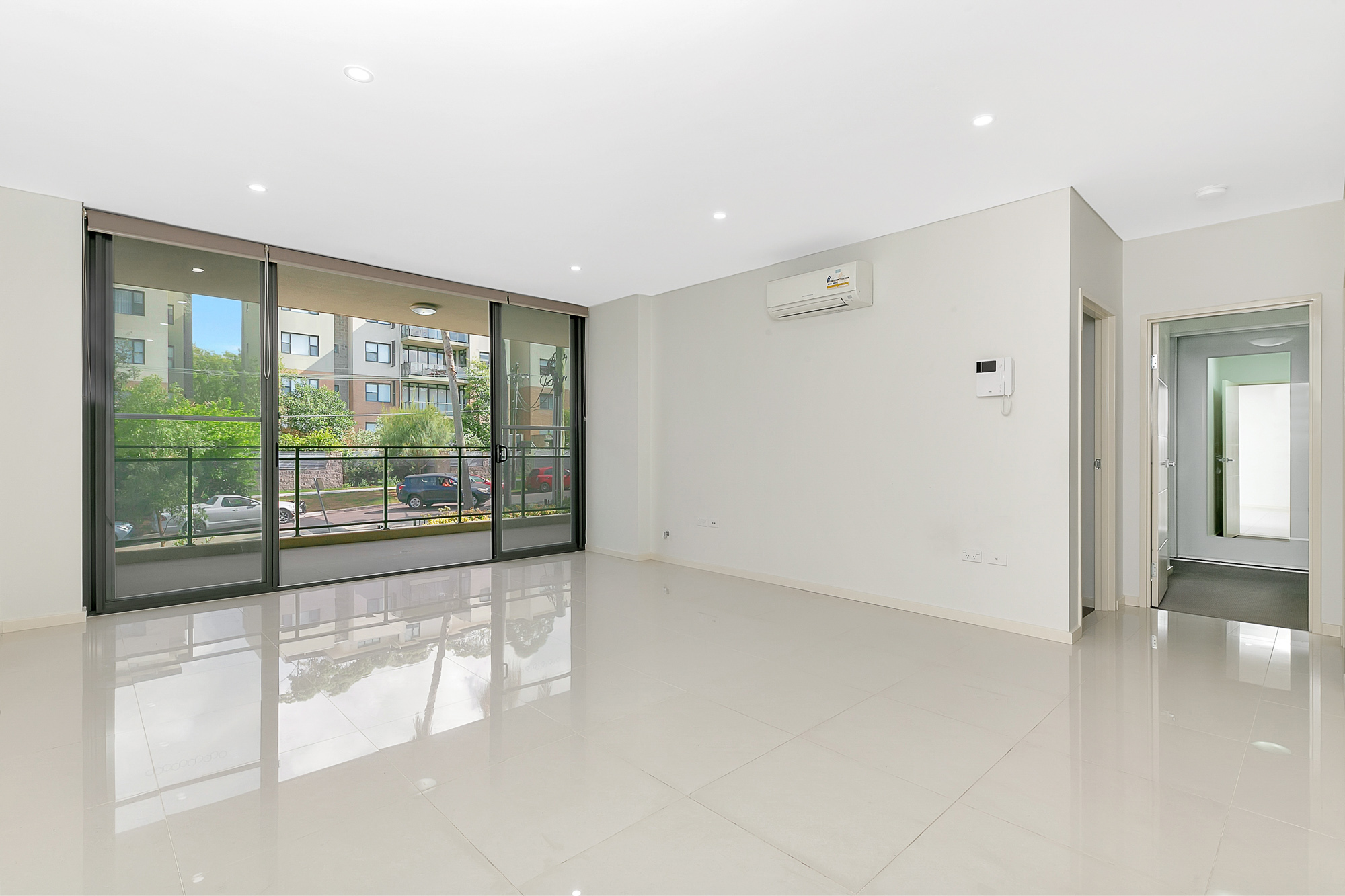 2 Bedrooms, Apartment, Sold , Buckingham Road, 2 Bathrooms, Listing ID 1359, Killara, NSW, Australia,